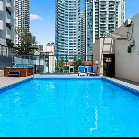 Fabulous Sea Views In The Heart Of Surfers Apartman Gold Coast Kültér fotó